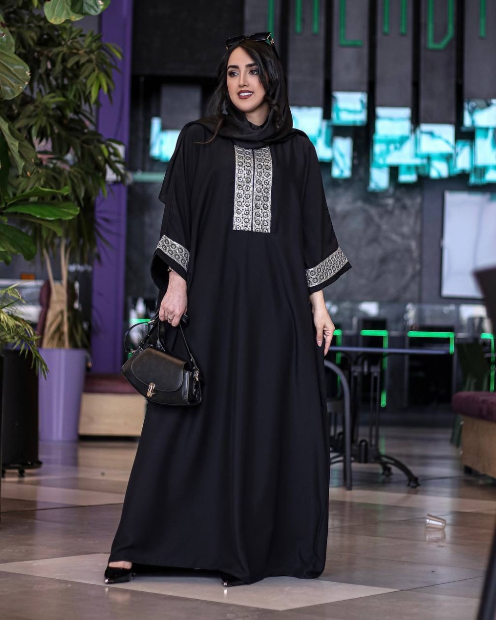 مانتو عبای مجلسی مدل طنین کد 2970