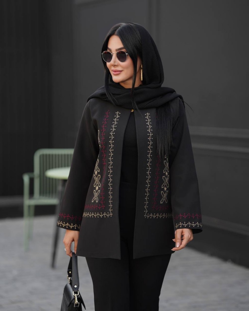 مانتوگلدوزی آینور کد 2982