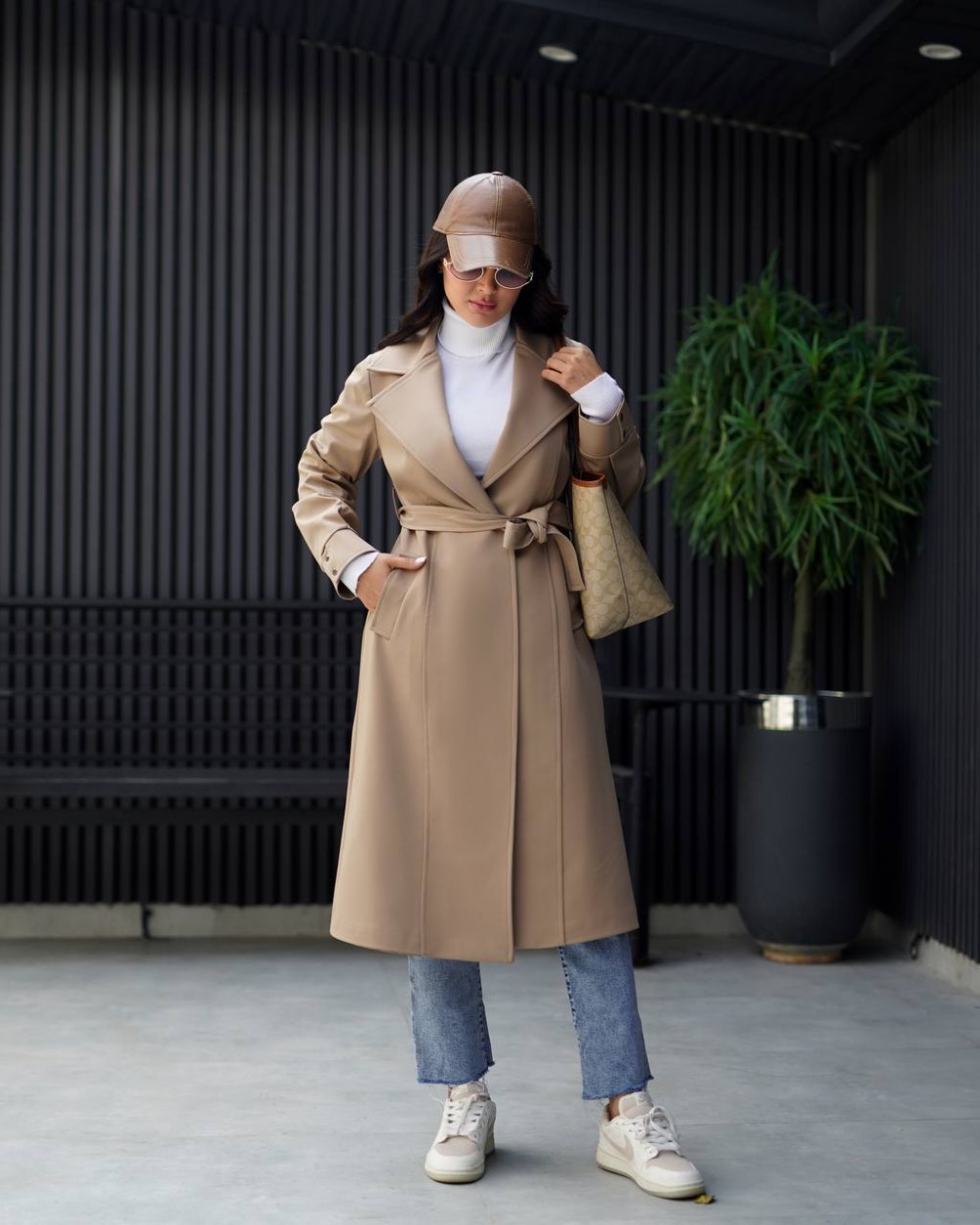 بارانی پرادا زنانه مدل فرناز کد 1259 (ضمانت اصالت)