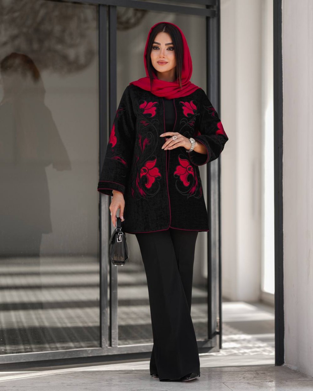 مانتو زنانه گلدوزی مدل یلدا کد 3141