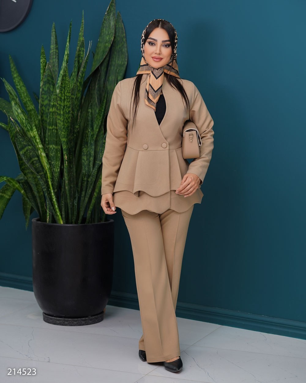 کت و شلوار زنانه مدل بهارک کد‌ 2145(ضمانت اصالت)