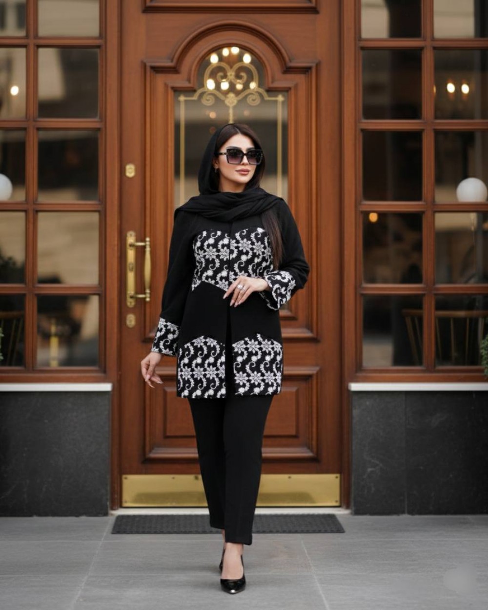 مانتو زنانه با خرجکار سپید کد 0322 (ضمانت اصالت)