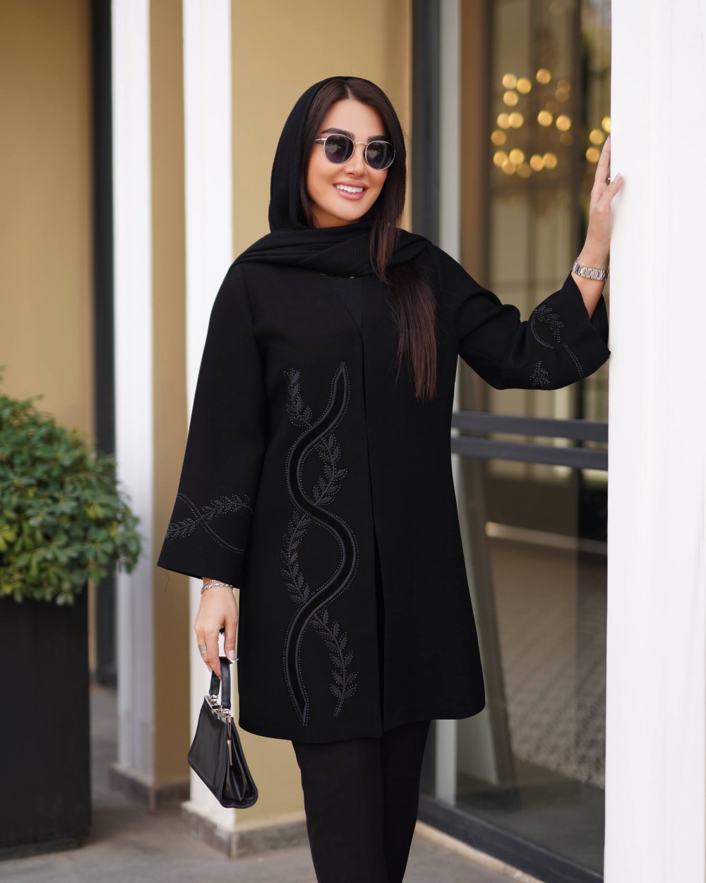 مانتو کرپ لمه زنانه گلدوزی مدل پروانه ای کد 1264 (ضمانت اصالت)